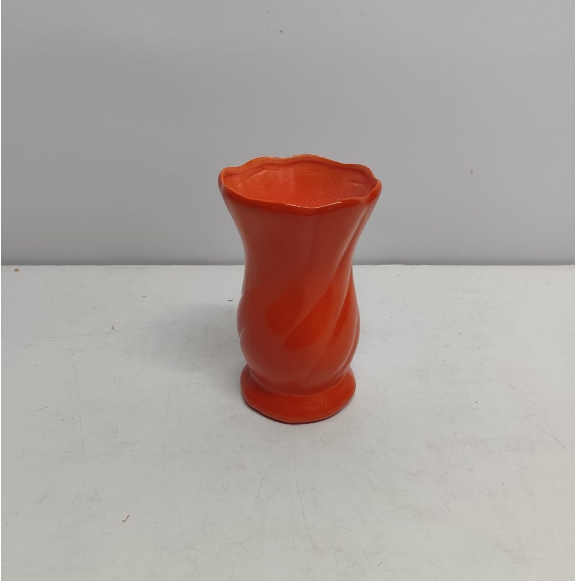 Vaso Ondulado Laranja 20Cm X 10Cm Diametro - BBFestasAluguel 
