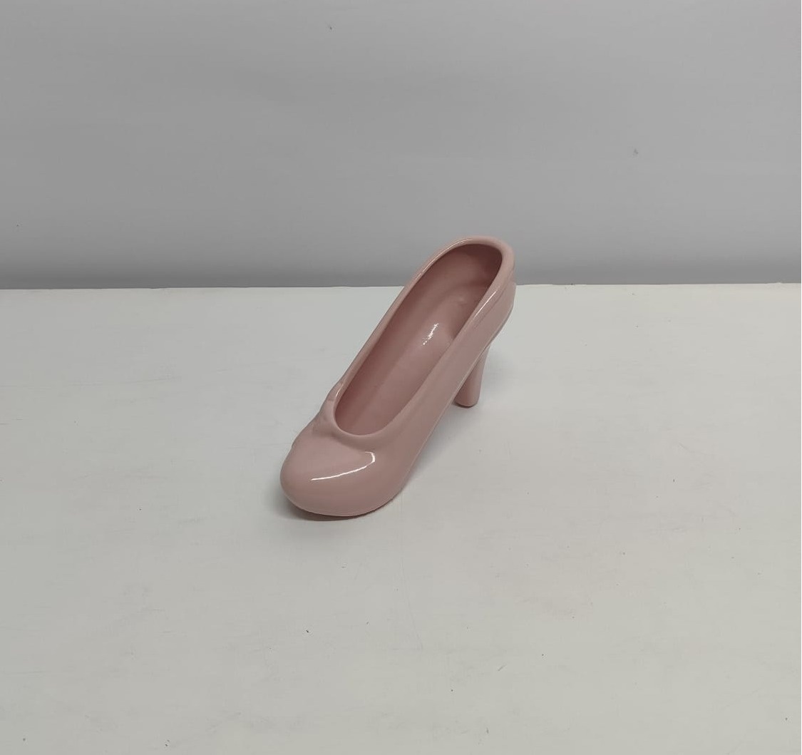 Sapatinho de Louça Rosa  Claro - BB Festas Aluguel 