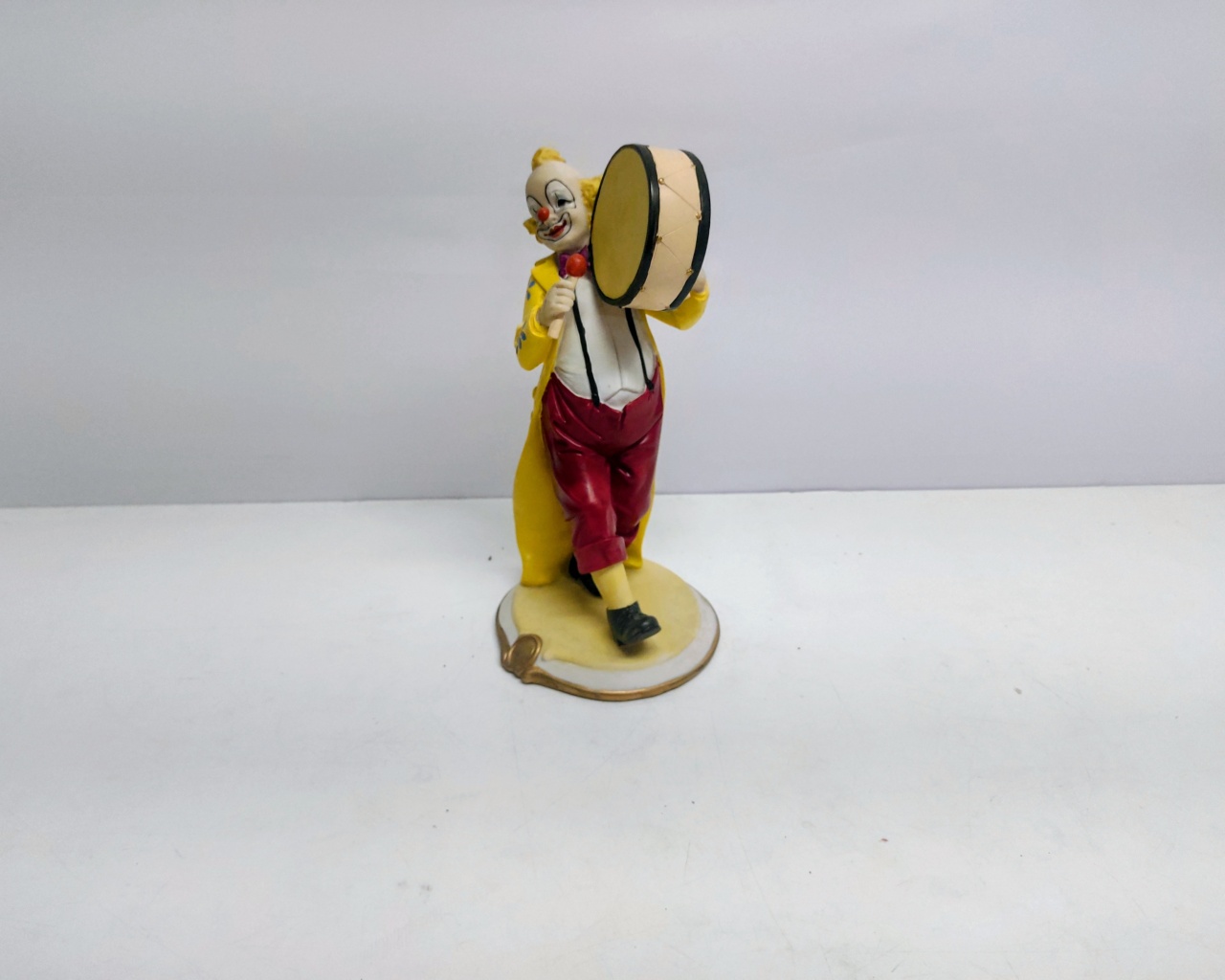 Palhaço Músico Decorativo 28Cm Alt X 13Cm Diametro - BB Festas Aluguel 