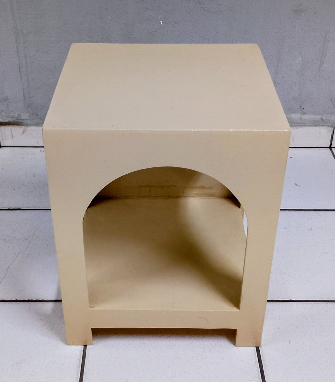 Nincho Arco Baixo Bege 50Cm Alt X 45Cm X 45Cm - BB Festas Aluguel 