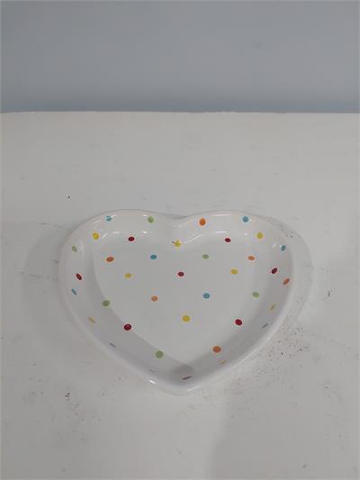 Bandeja Coração P Branco Poá Alt3Cm 16Cm X 18Cm - BB Festas Aluguel 