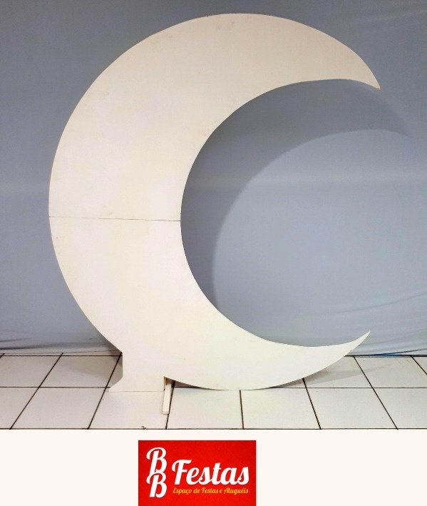 Painel Lua Branco 1,80Cm Alt X 1,50Cm Larg - BB Festas Aluguel 