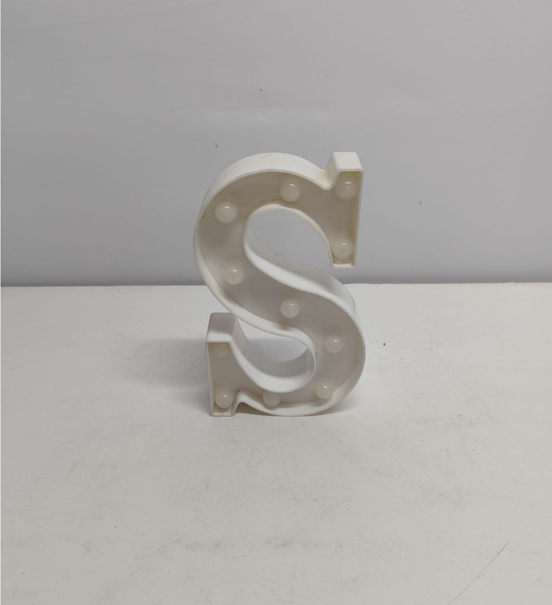 Letra S Led de Mesa - BB Festas Aluguel 