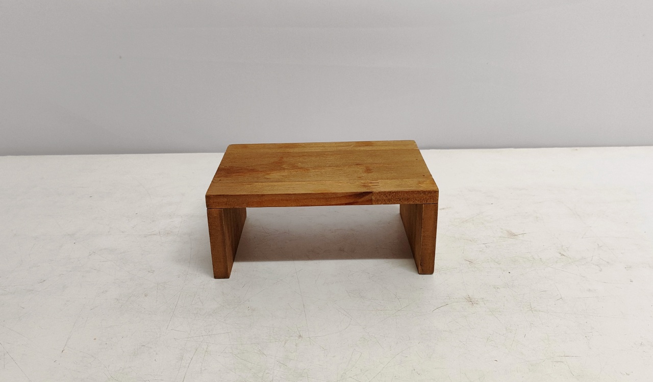 Suporte Retangular Rústica/P 8Cm Alt X 18Cm Larg X 12Cm Comp - BB Festas Aluguel 