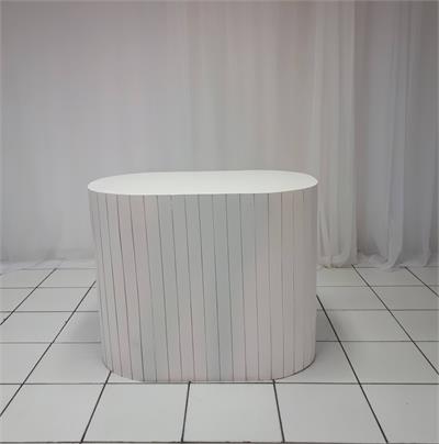 Balcão Oval Ripado Branco  90Cm Alt X 1M Larg X 50Cm Comp - BB Festas Aluguel 