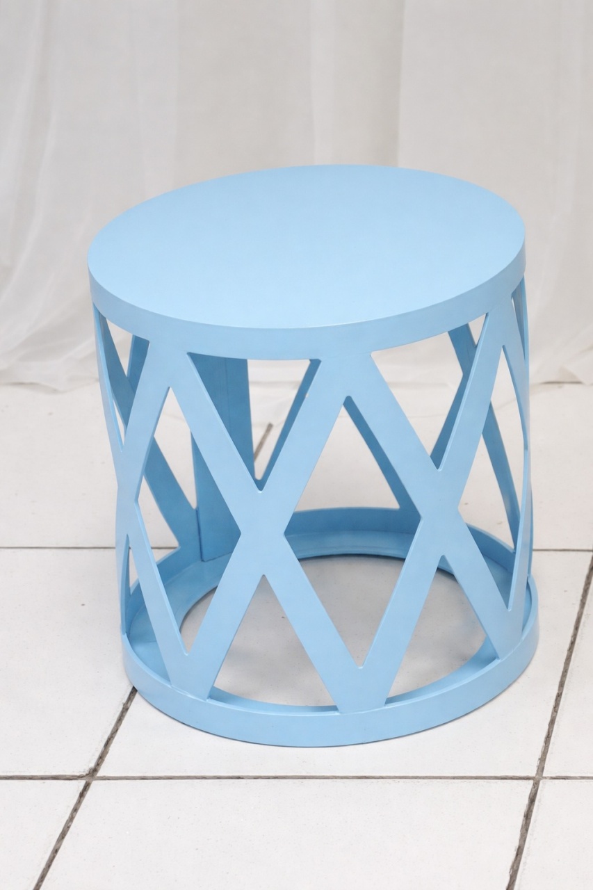  Cilindro Treliçado P Azul Claro 60Cm X 40Cm  - BB Festas Aluguel 