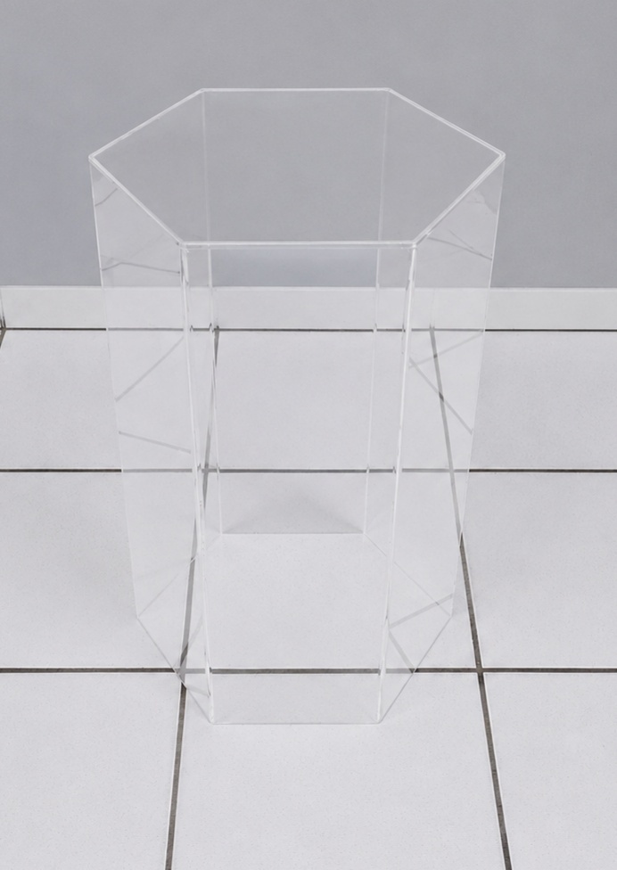 Acrílico Hexagonal M 60Cm Alt X 37Cm X 37Mc - BBFestasAluguel 