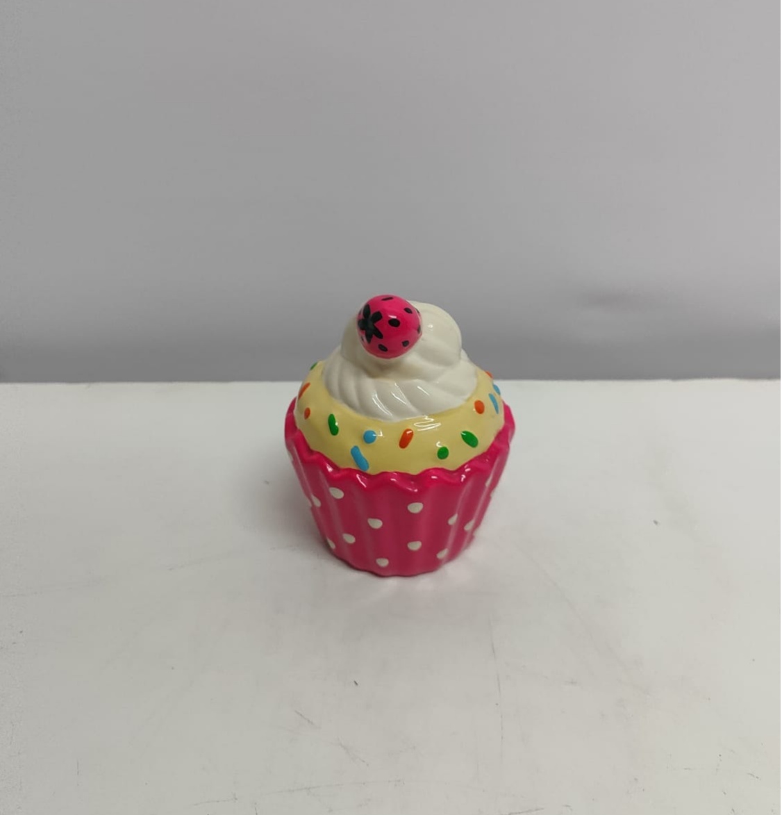 Cupcake Decorativo Pink 10Cm Alt X 8Cm Diametro - BBFestasAluguel 