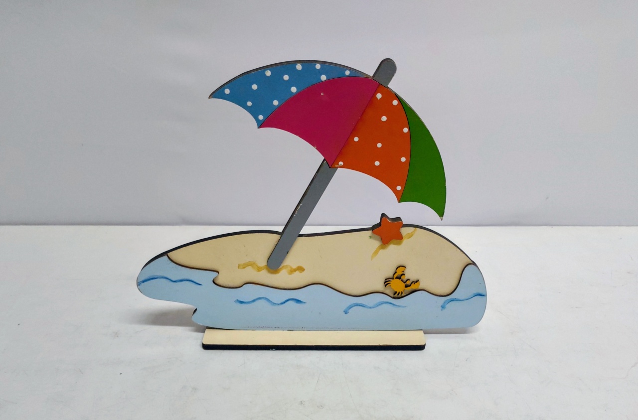Totem Praia 27Cm Alt X 34Cm Larg  - BB Festas Aluguel 