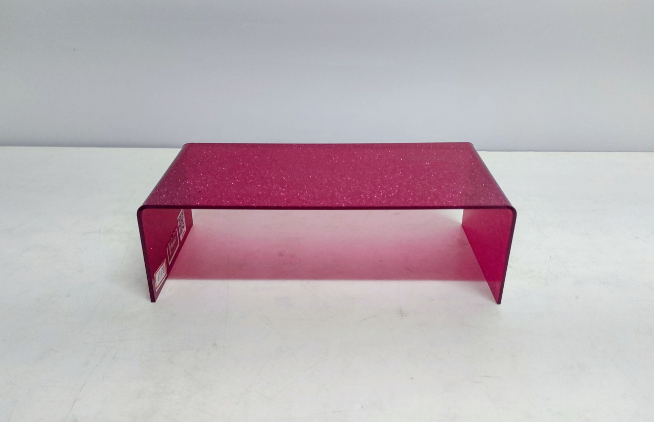 Suporte Acrílico/M Pink Escuro Com Brilho 8Cm Alt X 26Cm Larg X 13Cm Comp - BB Festas Aluguel 