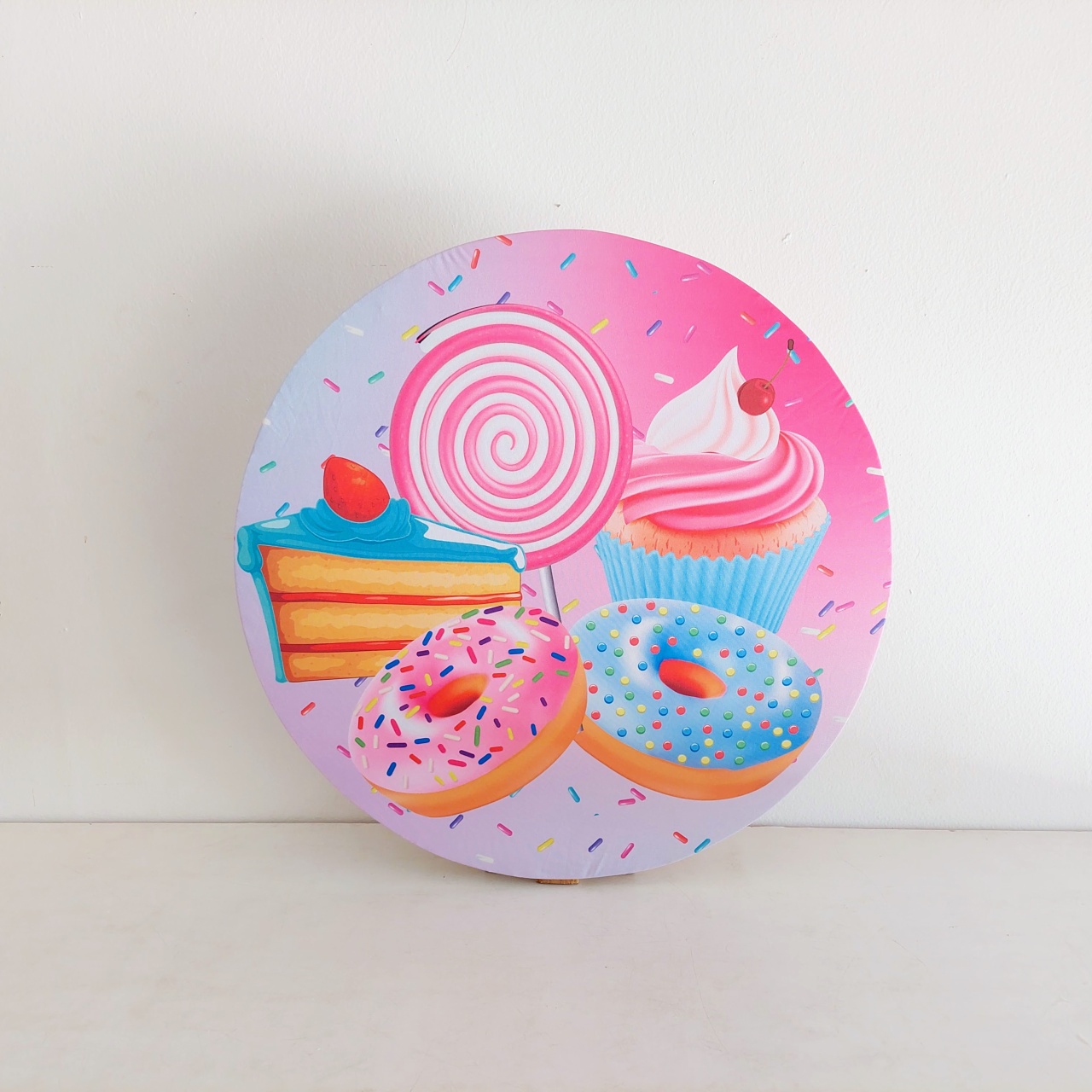 Painel Sublimado Redondo de Doces 60Cm  - BB Festas Aluguel 
