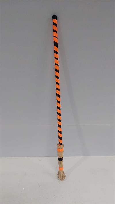 Vassourinha Bruxa Laranja (Halloween) 75Cm Alt - BBFestasAluguel 