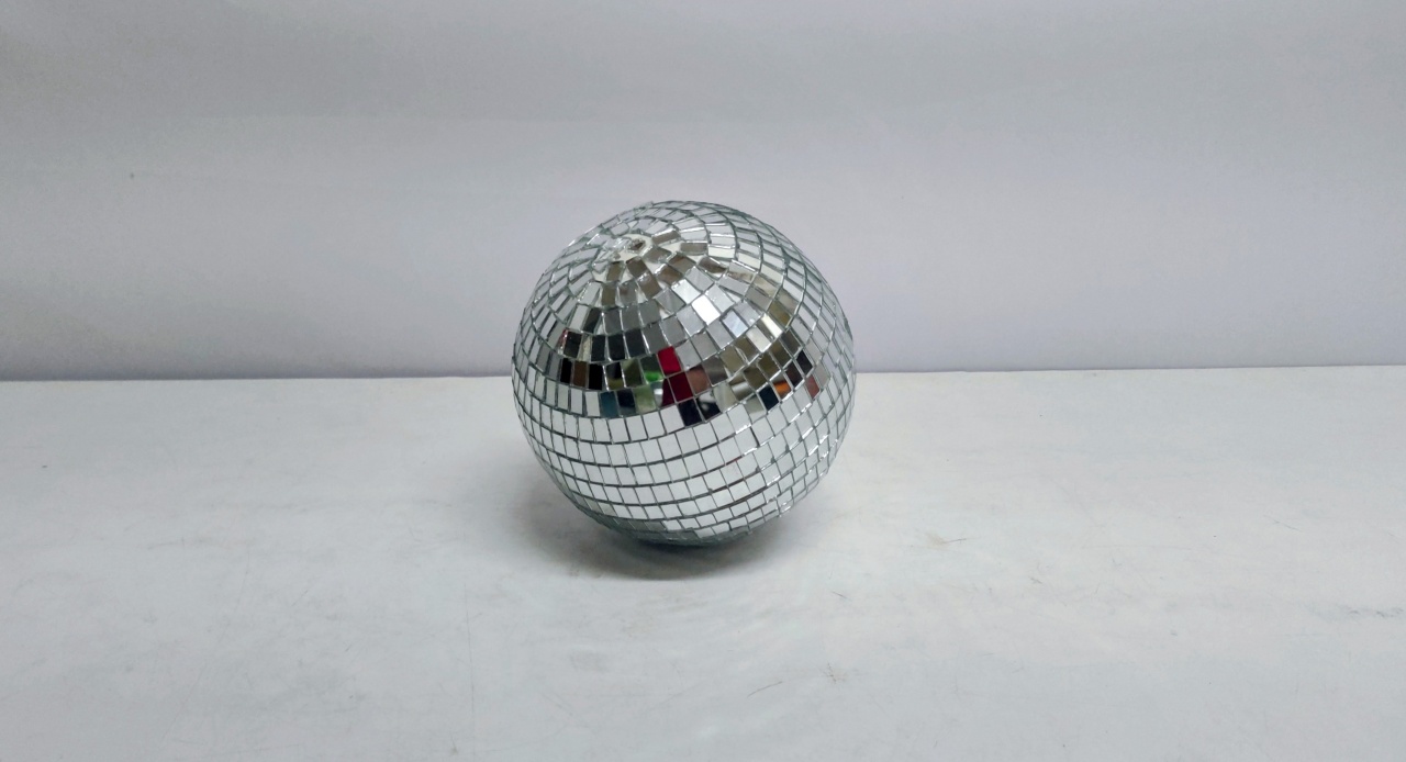 Globo de M Espelhado 15Cm Diametro  - BB Festas Aluguel 