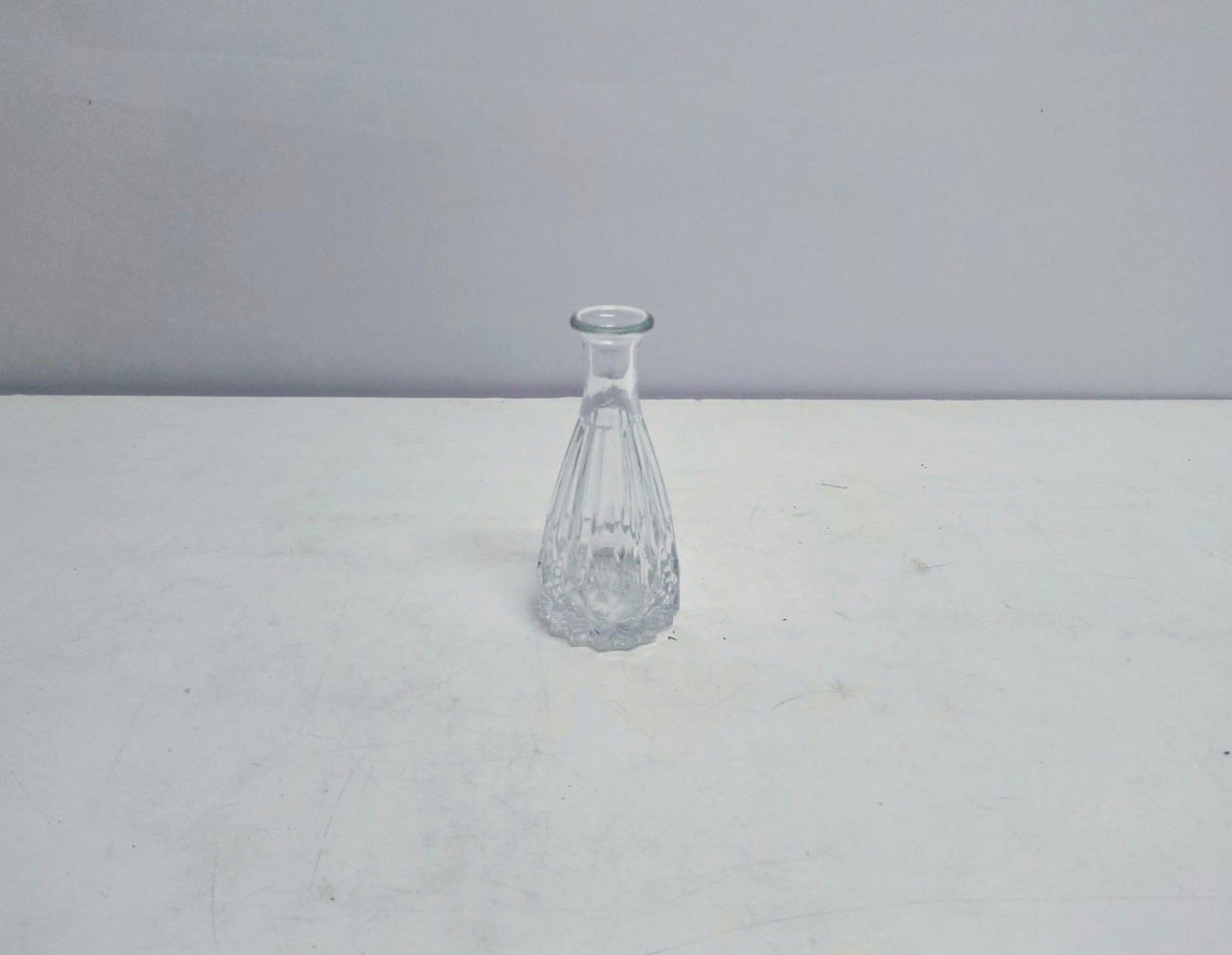 Mini Vaso de Vidro Lapidado 15Cm Alt X 7Cm Diametro  - BB Festas Aluguel 