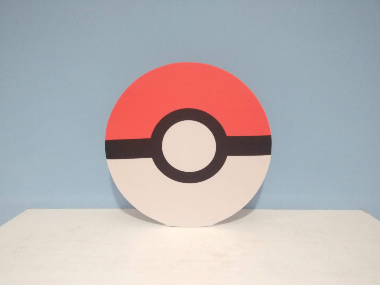 Painel Pokebola 60Cm  - BB Festas Aluguel 