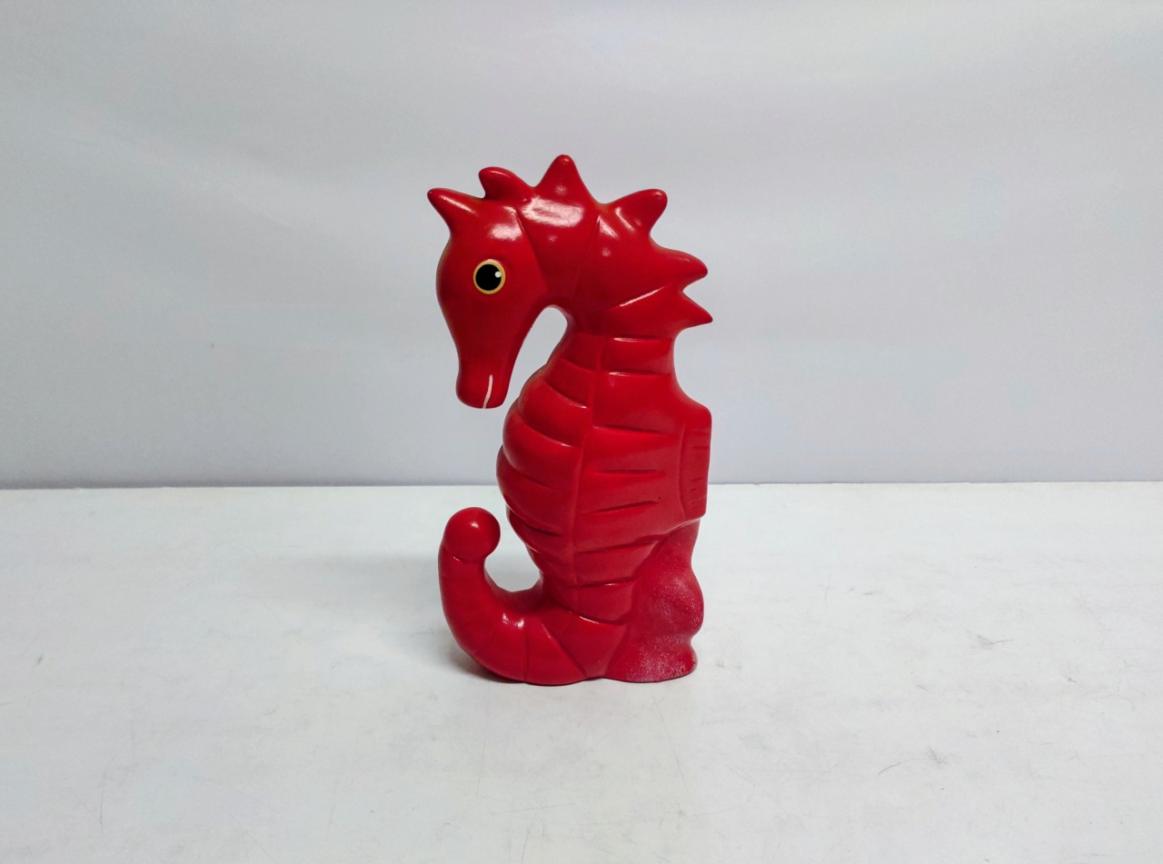 Cavalo Marinho Decorativo Vermelho 29Cm Alt X 8Cm Larg X 15Cm Comp  - BB Festas Aluguel 