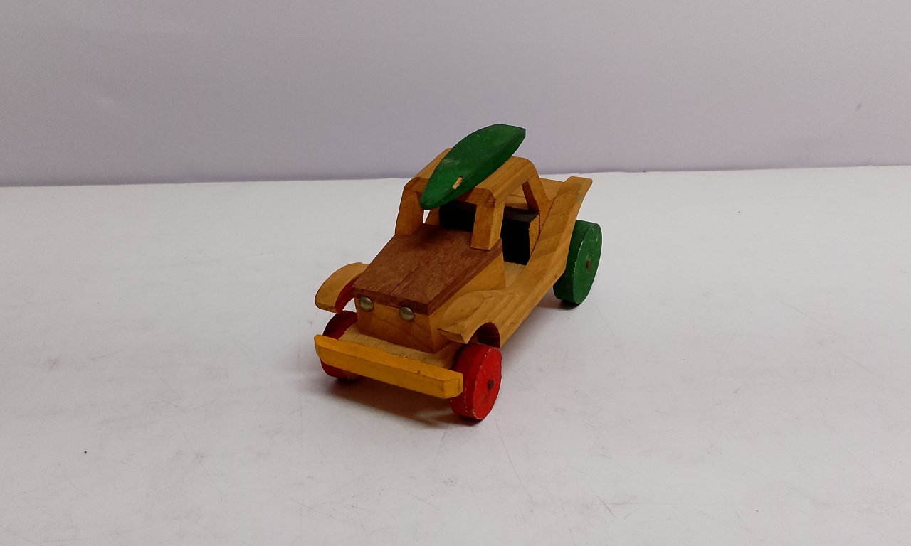 Jeep Artesanal Mdf 11Cm Alt X 8Cm Larg X 18Cm Comp  - BB Festas Aluguel 