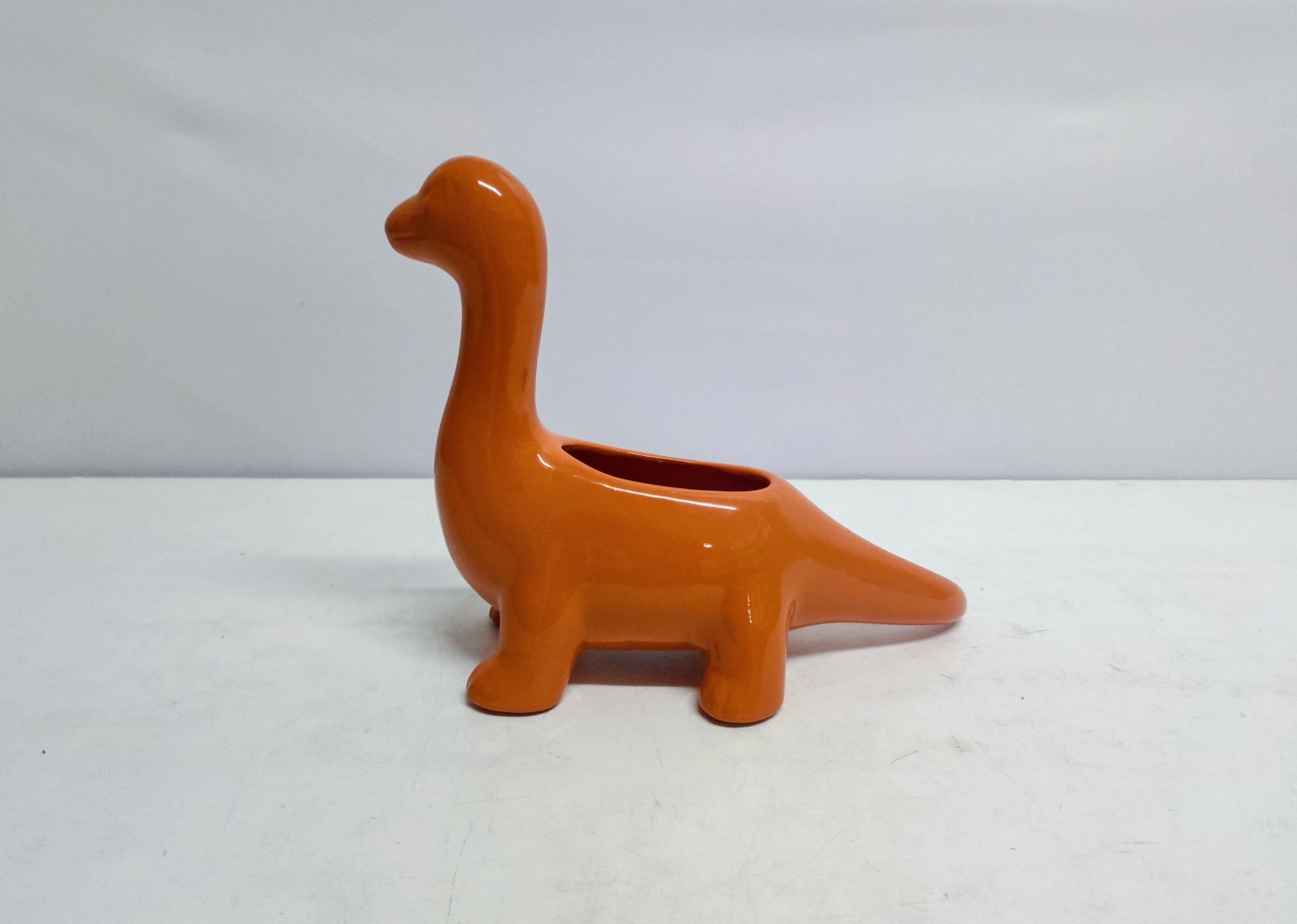 Cachepo Dinossauro Laranja 24Cm Alt X 14Cm Larg X 28Cm Comp - BB Festas Aluguel 