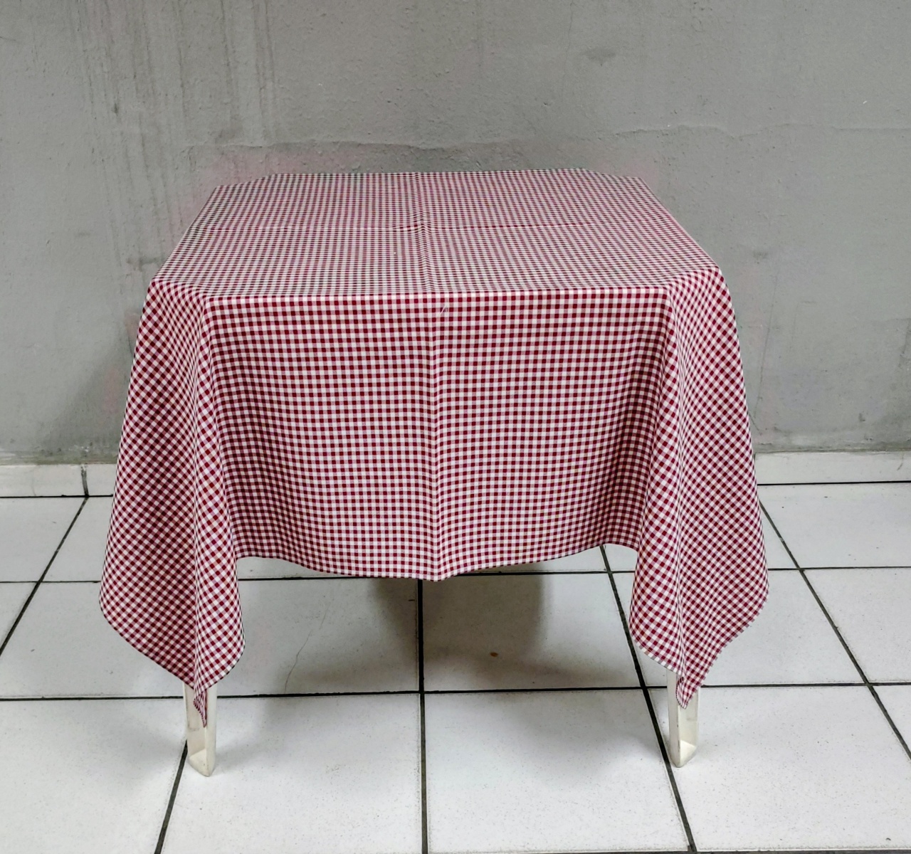 Tampo Xadrez Vermelho Com Branco - BBFestasAluguel 