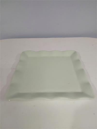 Bandeja Quadrada Babado Sem Pé/G Verde Bebê  2Cm Alt X 27Cm Diametro - BB Festas Aluguel 