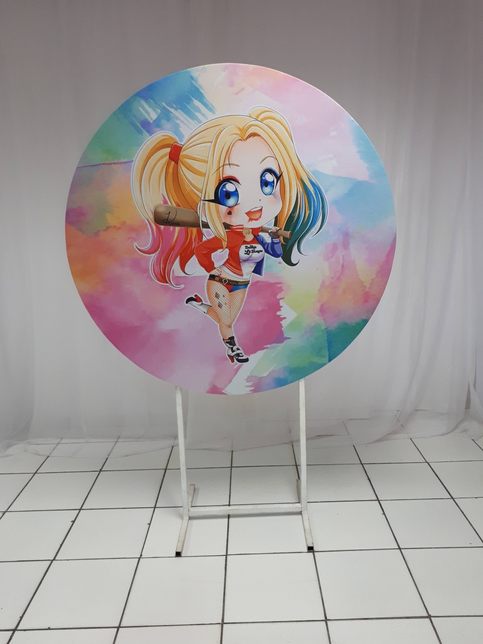 Painel Sublimado Redondo Arlequina 1,30Cm - BB Festas Aluguel 
