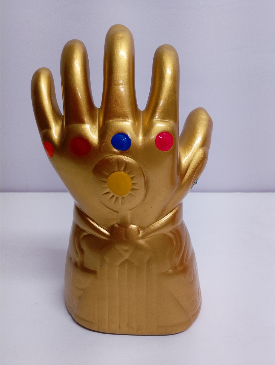 Luva Do Thanos Decorativa 25Cm Alt X 13Cm Larg - BBFestasAluguel 