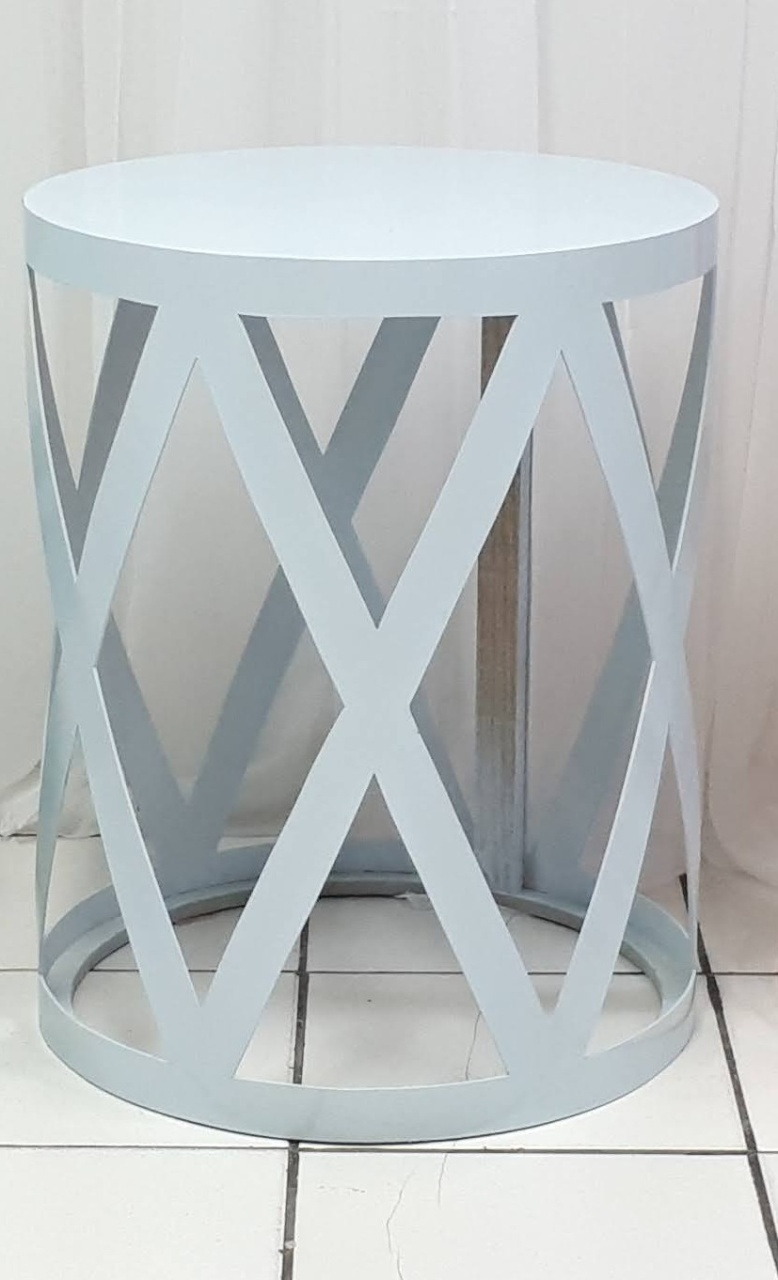  Cilindro Treliçado M Azul Claro 70Cm X 50Cm - BB Festas Aluguel 