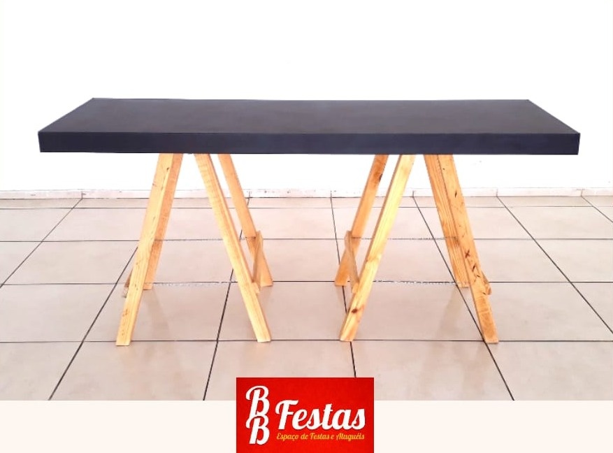 Mesa Cavalete Com Tampo Rústico Formicado 80 Alt X 1,50Cm Larg X 60Cm Comp - BB Festas Aluguel 