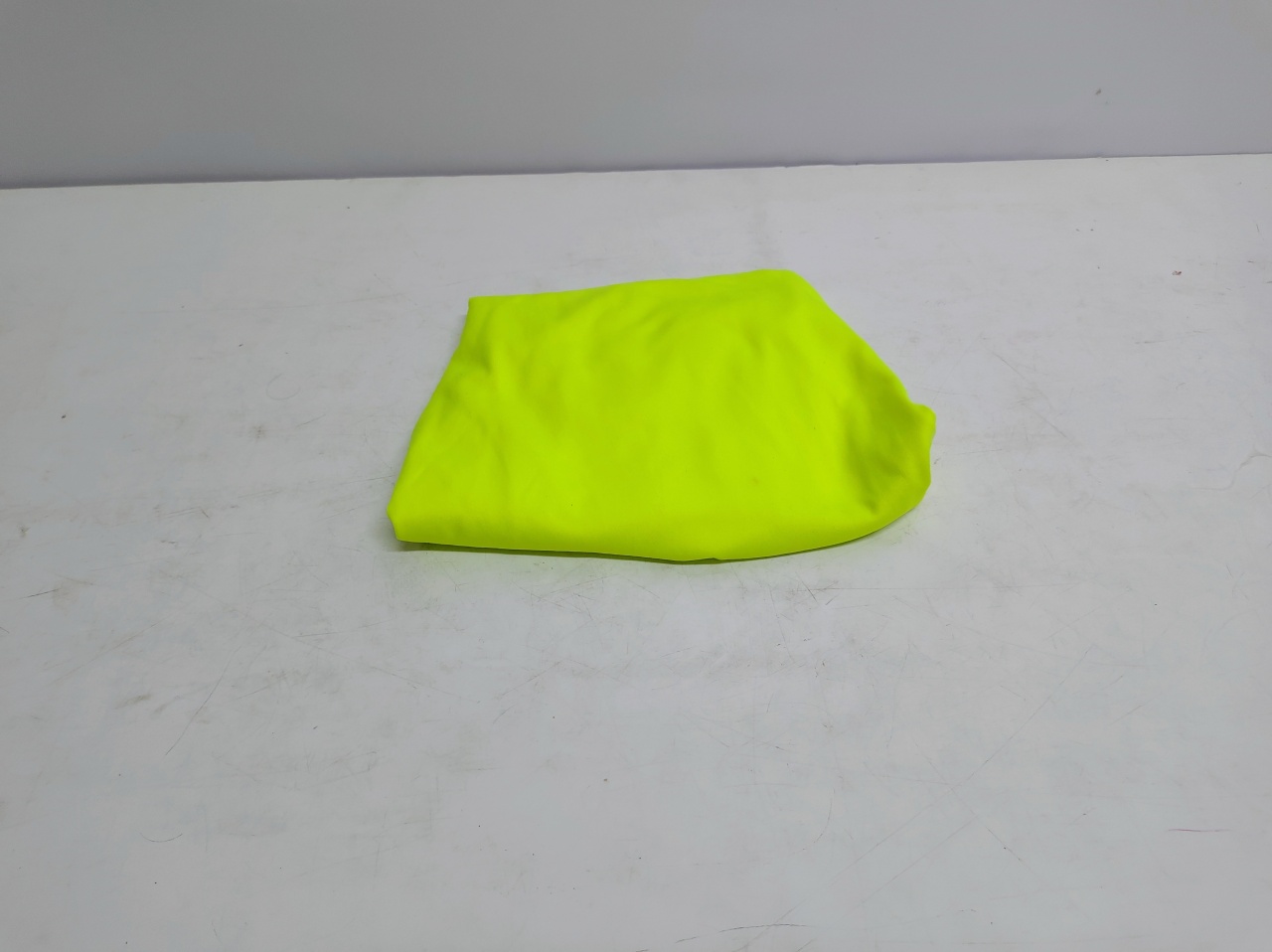 Capa de Cilindro P Amarelo Neon  - BB Festas Aluguel 