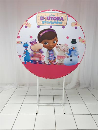 Painel Sublimado Redondo Doutora Brinquedos 1,30Cm - BB Festas Aluguel 
