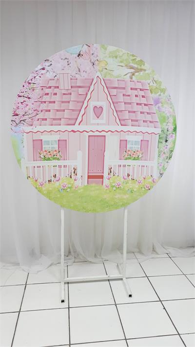Painel Sublimado Redondo Casa de Boneca 1,30Cm - BB Festas Aluguel 