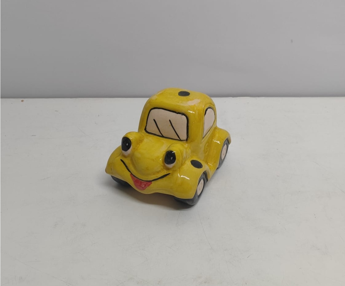 Fusca Amarelo Decorativo 12Cm Alt X 12Cm X 15Cm - BBFestasAluguel 