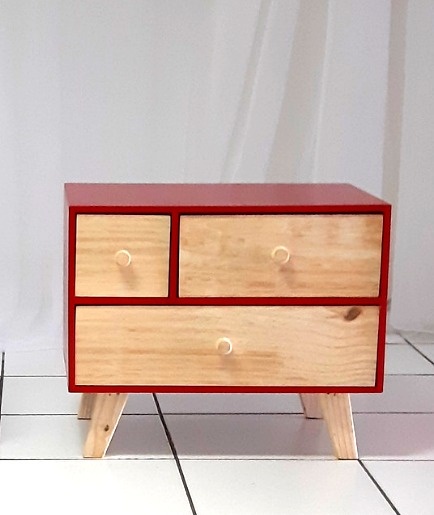 Nicho Baixo Vermelho Com 3 Gavetas Falsas 50Cm Alt X 60Cm Larg X 40Cm Comp - BB Festas Aluguel 
