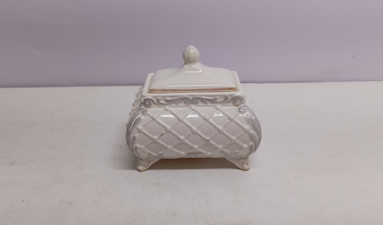 Porta Joias Decorativo 13Cm Alt X 15Cm Larg X 12Cm Comp  - BB Festas Aluguel 