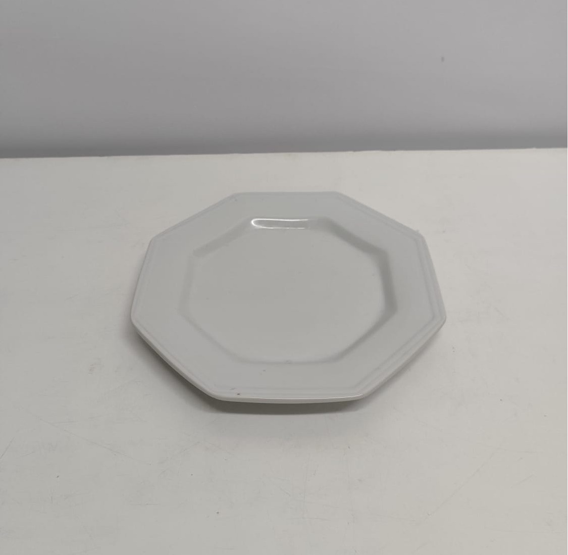 Dúzia Prato de Jantar Octagonal  - BB Festas Aluguel 