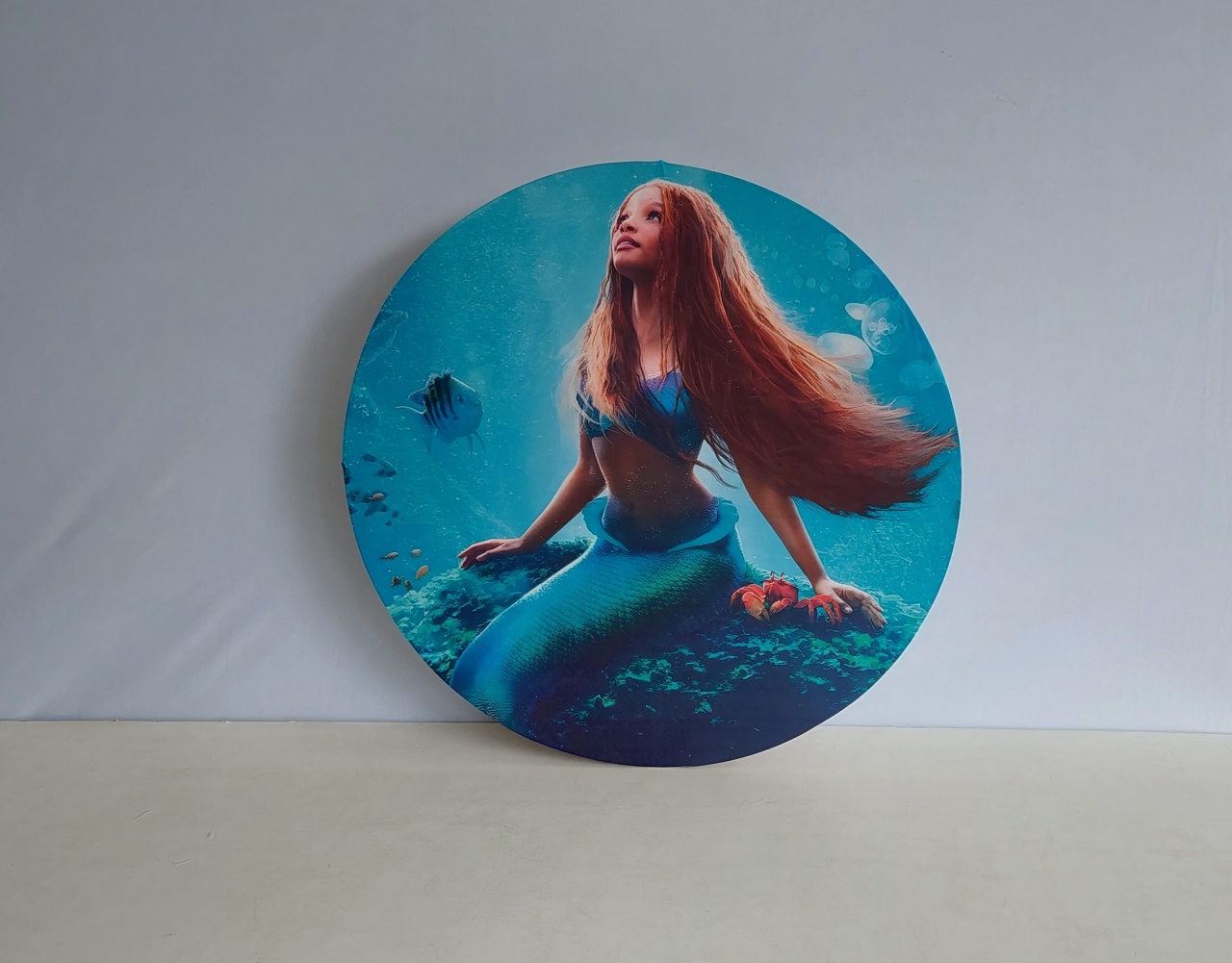 Painel Sublimado Redondo Ariel 60Cm  - BB Festas Aluguel 