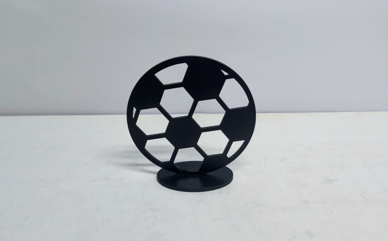 Totem Bola de Futebol Preta 19Cm X 18Cm Larg - BB Festas Aluguel 