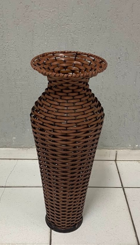 Vaso Pvc Marrom 70Cm Alt X 25Cm Diametro - BBFestasAluguel 