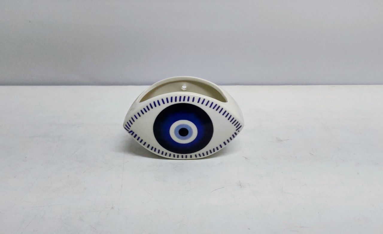Cachepo Formato Olho Grego Azul/Branco 9Cm Alt X 15 Larg X 7Cm Comp - BB Festas Aluguel 
