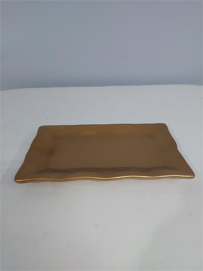 Bandeja Retangular Babado Sem Pé Dourada Bronze Alt2Cm 15Cm X 26Cm - BB Festas Aluguel 