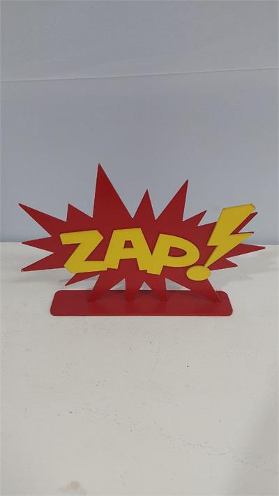 Totem Zap Vermelho Em Mdf (Herois) 20Cm X 24Cm - BB Festas Aluguel 