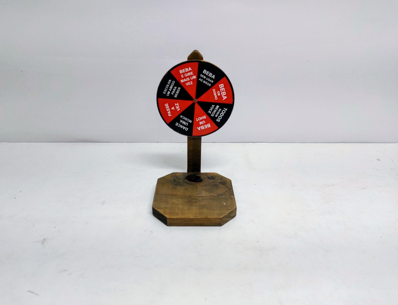 Totem Roleta Russa (Boteco) 25Cm Alt X 16Cm Diametro  - BB Festas Aluguel 