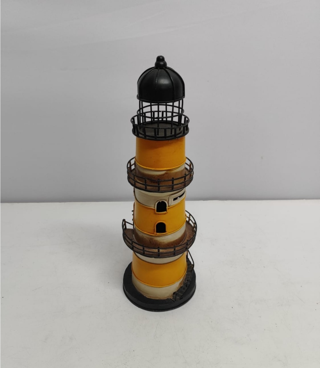Farol Vintage Amarelo 35Cm Alt X 12Cm Diametro - BBFestasAluguel 