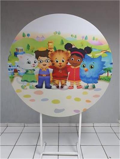 Painel Sublimado Redondo Daniel O Tigre 1,30Cm - BB Festas Aluguel 