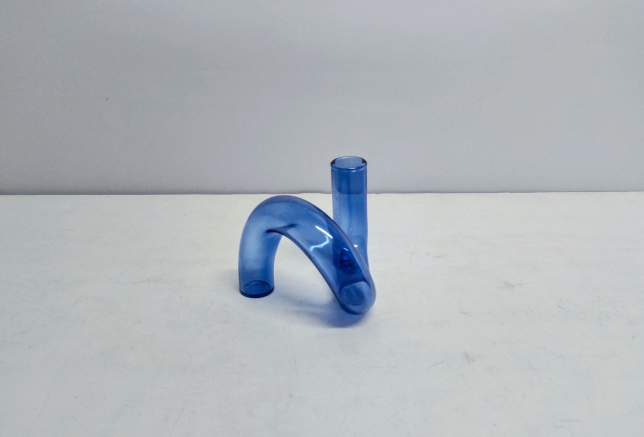 Vaso Tubo Abstrato Azul 10Cm Alt X 13Cm Diametro  - BB Festas Aluguel 