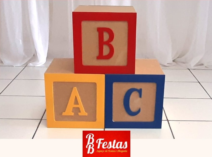 3 Cubos Abc Em Mdf (Abc) - BB Festas Aluguel 
