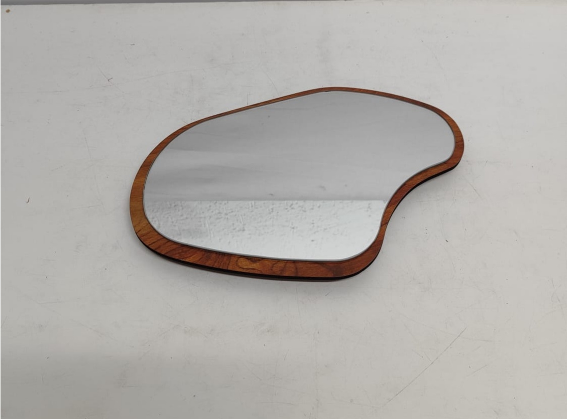 Bandeja Orgânica Espelhada Base Rústica 20Cm Larg X 30Cm Comp - BBFestasAluguel 