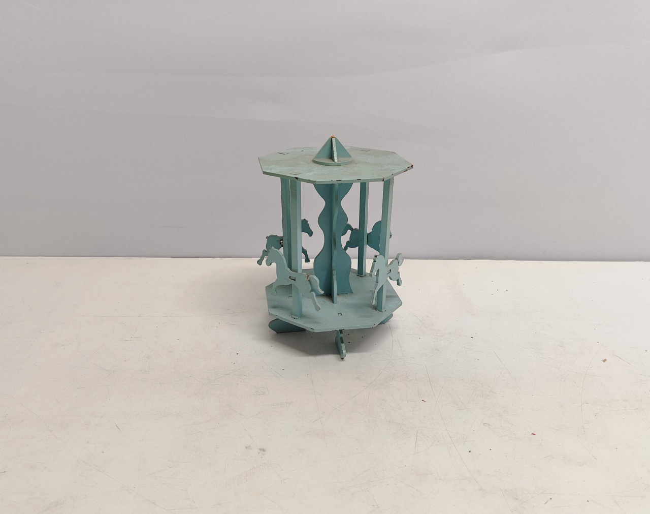 Mini Carrossel Azul Mdf 16Cm Alt X 12Cm Diametro  - BB Festas Aluguel 
