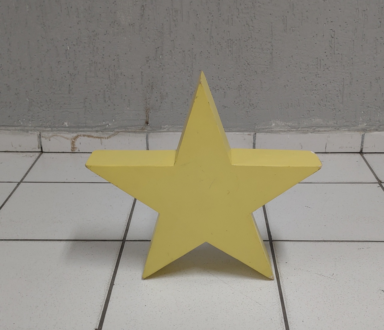 Estrela Amarelo Claro Mdf  - BB Festas Aluguel 