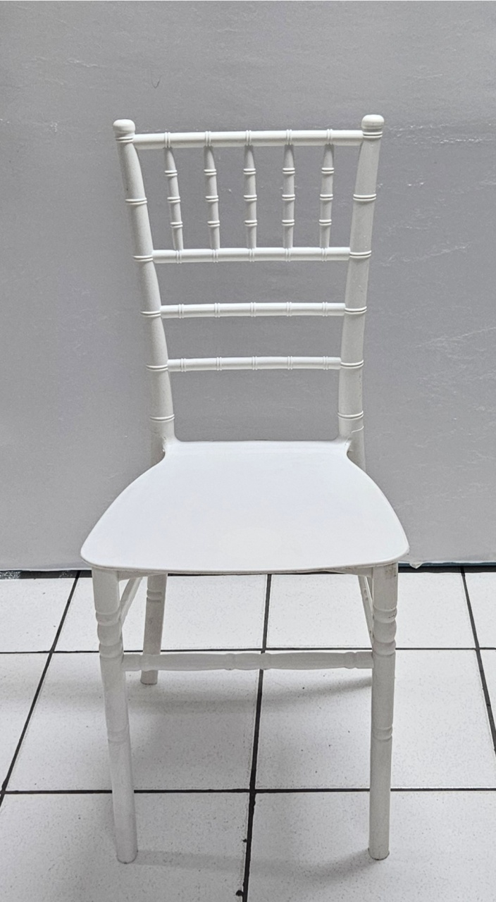 Cadeira Tiffany Branca 85Cm Alt X 40Cm X 50Cm - BBFestasAluguel 
